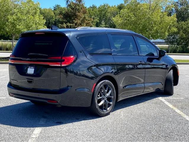 2021 Chrysler Pacifica Touring