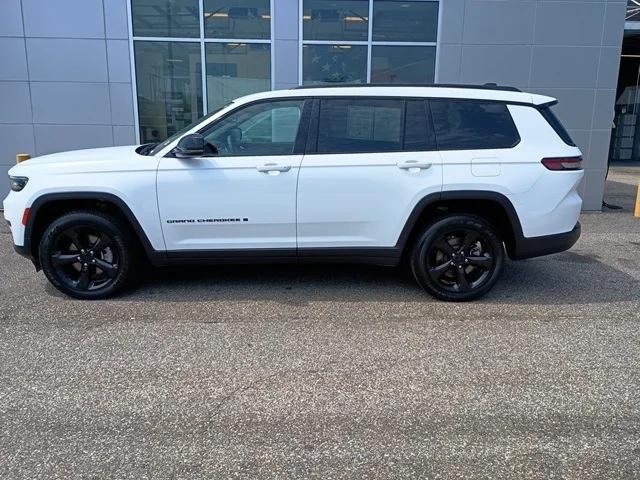 2024 Jeep Grand Cherokee L Altitude 4x2