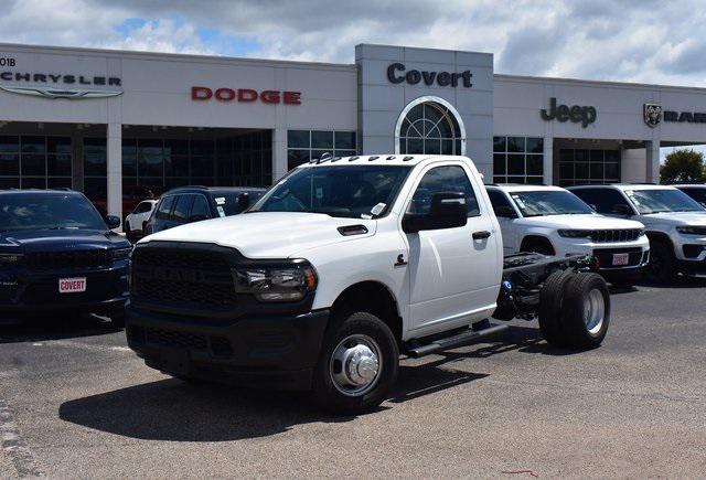 2024 RAM Ram 3500 Chassis Cab RAM 3500 TRADESMAN CHASSIS REGULAR CAB 4X2 60 CA