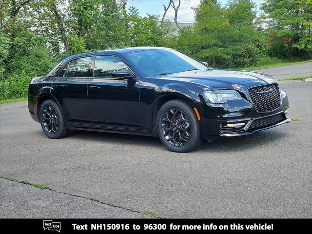 2022 Chrysler 300 Touring L AWD