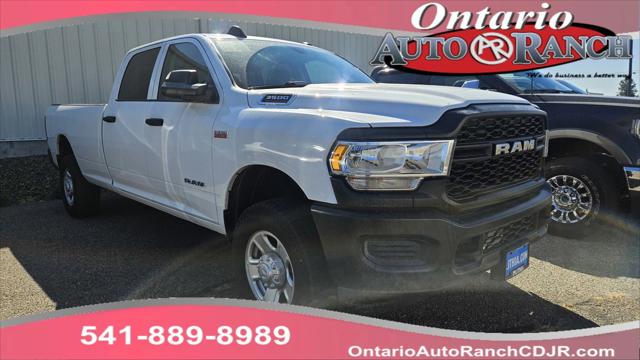 2020 RAM 3500 Tradesman Crew Cab 4x4 8 Box