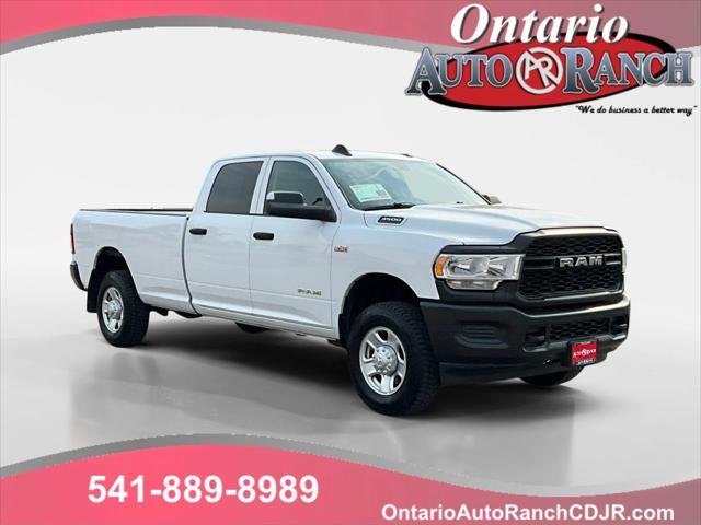 2020 RAM 3500 Tradesman Crew Cab 4x4 8 Box