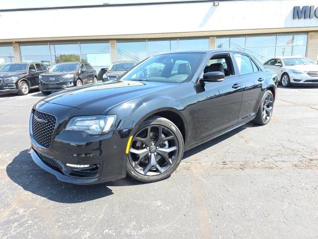 2023 Chrysler 300 300S 2023 Chrysler 300 300S