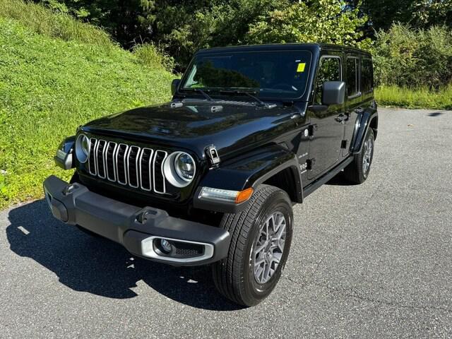 2024 Jeep Wrangler 4-Door Sahara 4x4