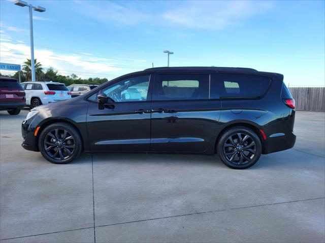 2020 Chrysler Pacifica Touring L Plus