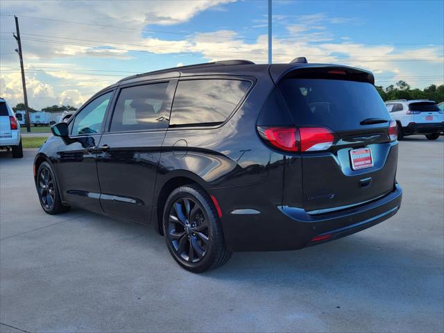 2020 Chrysler Pacifica Touring L Plus