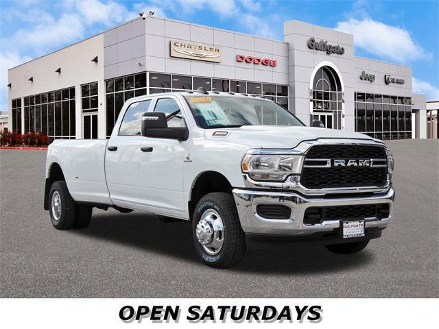 2024 RAM Ram 3500 RAM 3500 TRADESMAN CREW CAB 4X4 8 BOX