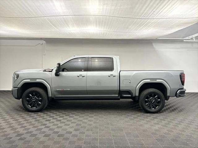 2024 GMC Sierra 2500HD 4WD Crew Cab Standard Bed AT4