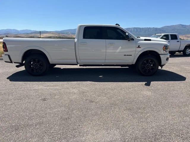 2022 RAM 3500 Limited Crew Cab 4x4 8 Box