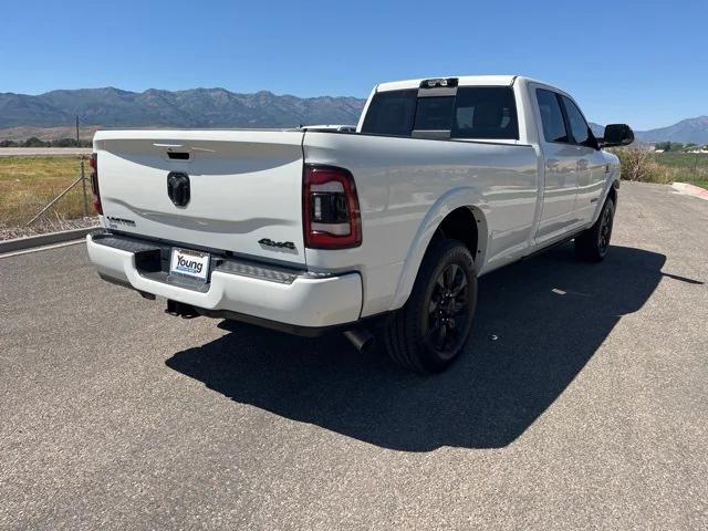 2022 RAM 3500 Limited Crew Cab 4x4 8 Box