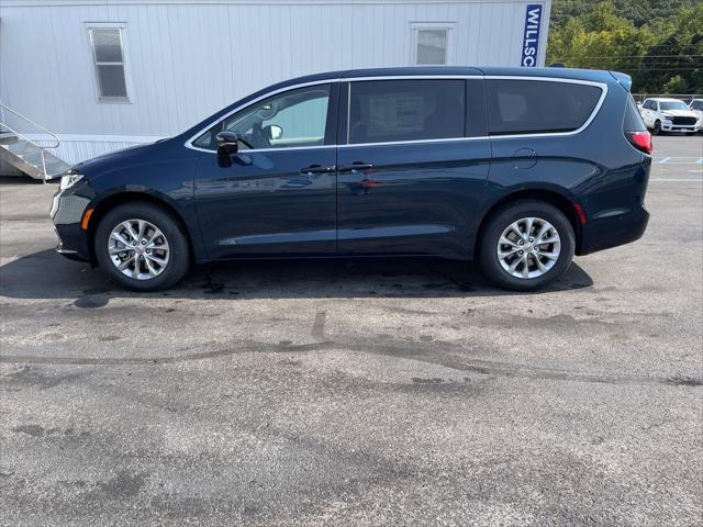 2024 Chrysler Pacifica PACIFICA TOURING L AWD