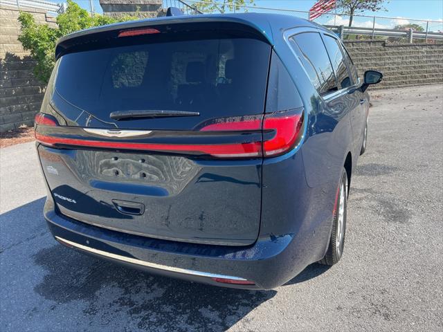 2024 Chrysler Pacifica PACIFICA TOURING L