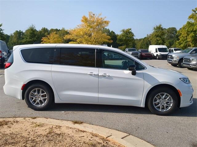 2024 Chrysler Pacifica PACIFICA TOURING L