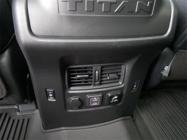 2022 Nissan Titan Crew Cab PRO-4X 4x4