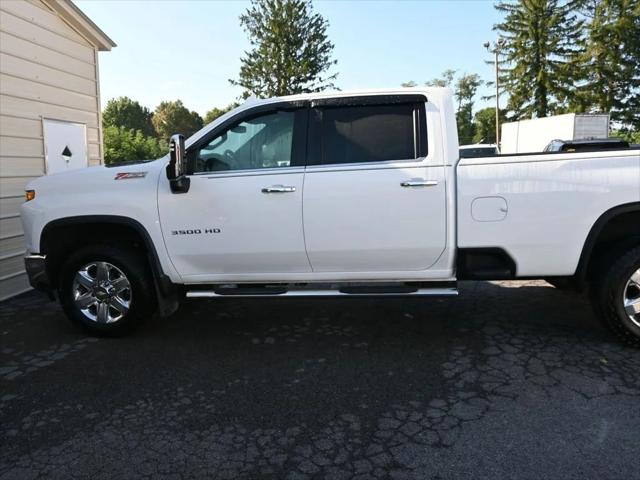 2022 Chevrolet Silverado 3500HD 4WD Crew Cab Long Bed LTZ