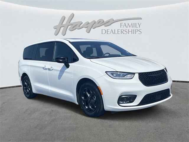 2023 Chrysler Pacifica Hybrid Limited