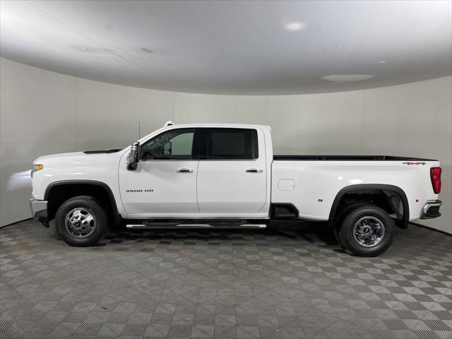 2022 Chevrolet Silverado 3500HD 4WD Crew Cab Long Bed LTZ