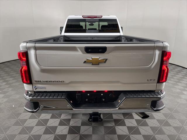 2022 Chevrolet Silverado 3500HD 4WD Crew Cab Long Bed LTZ