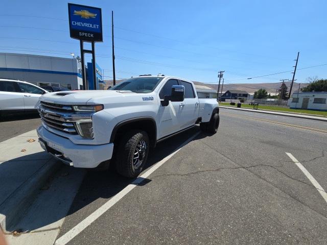 2022 Chevrolet Silverado 3500HD 4WD Crew Cab Long Bed High Country