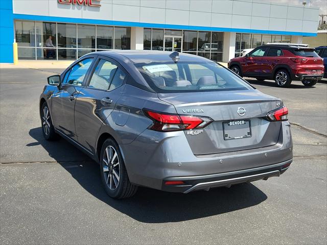 2021 Nissan Versa SV Xtronic CVT