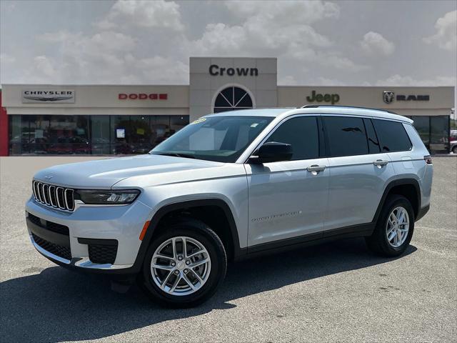 2023 Jeep Grand Cherokee L Laredo 4x2