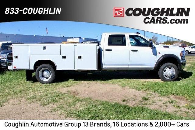 2024 RAM Ram 5500 Chassis Cab RAM 5500 TRADESMAN CHASSIS CREW CAB 4X4 84 CA