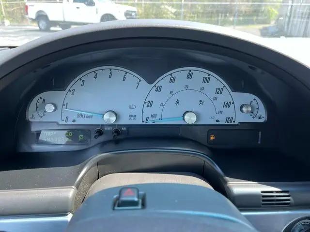 2002 Ford Thunderbird Deluxe