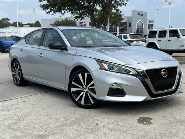 2022 Nissan Altima SR FWD