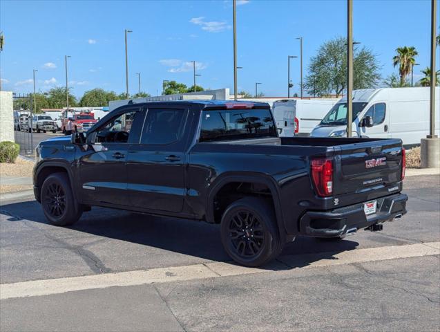 2022 GMC Sierra 1500 4WD Crew Cab Short Box Elevation with 3SB