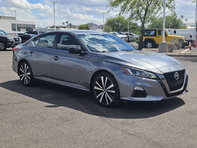 2020 Nissan Altima SR FWD