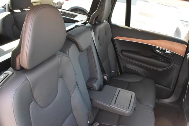 2025 Volvo XC90 Plug-In Hybrid Plus