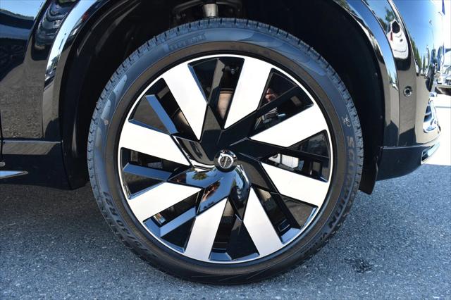 2025 Volvo XC90 Plug-In Hybrid Plus