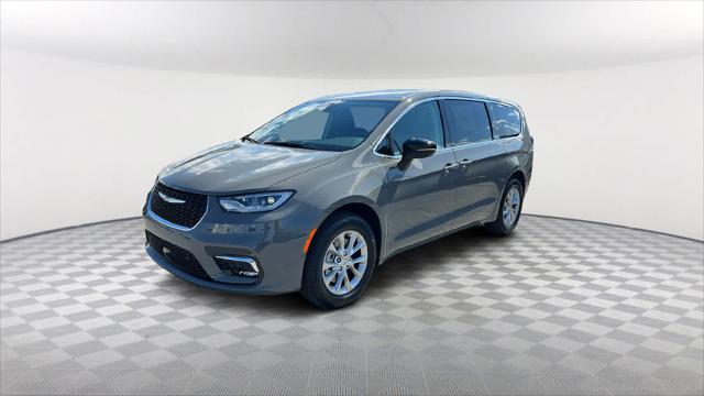 2024 Chrysler Pacifica PACIFICA TOURING L AWD