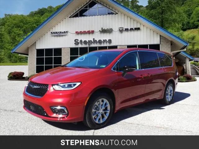 2024 Chrysler Pacifica PACIFICA TOURING L AWD