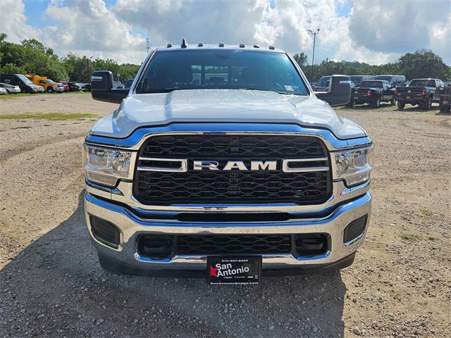 2024 RAM Ram 3500 RAM 3500 TRADESMAN CREW CAB 4X4 8 BOX