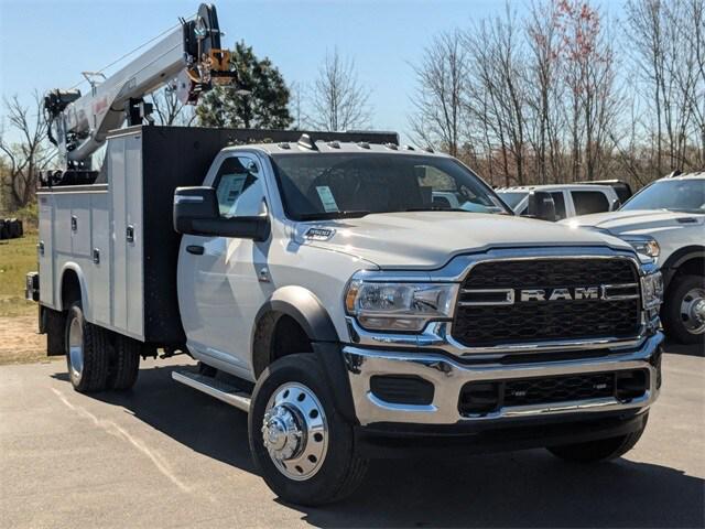 2024 RAM Ram 5500 Chassis Cab RAM 5500 TRADESMAN CHASSIS REGULAR CAB 4X4 84 CA