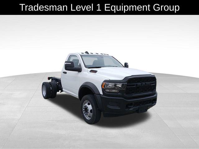 2024 RAM Ram 5500 Chassis Cab RAM 5500 TRADESMAN CHASSIS REGULAR CAB 4X4 60 CA
