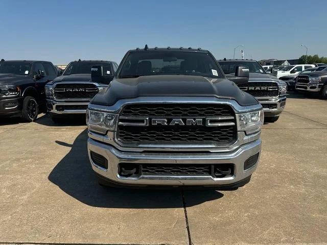 2024 RAM Ram 3500 RAM 3500 TRADESMAN CREW CAB 4X4 64 BOX