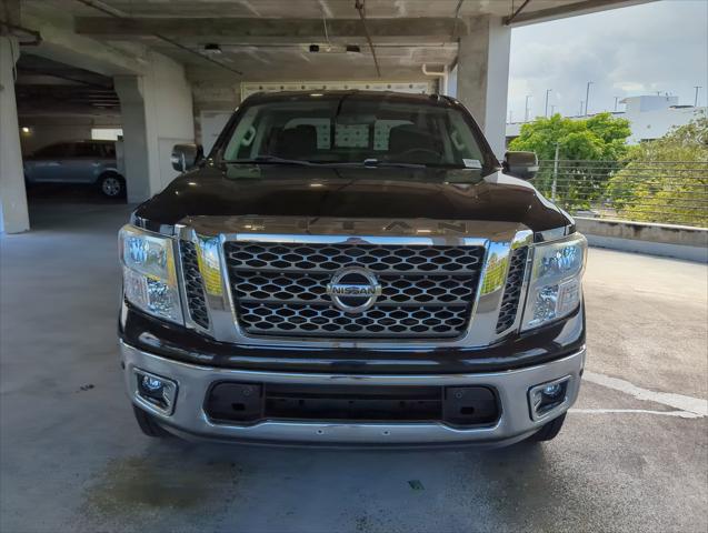 2018 Nissan TITAN SV