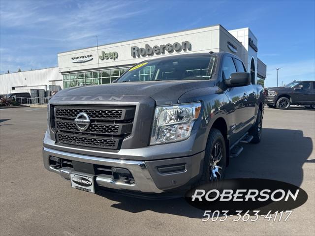 2021 Nissan TITAN Crew Cab SV 4x4