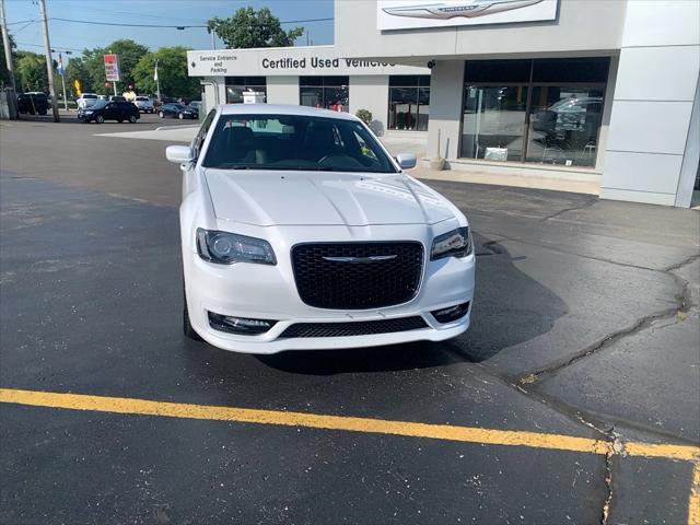 2018 Chrysler 300 300S