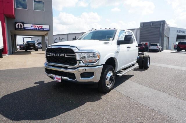 2024 RAM Ram 3500 Chassis Cab RAM 3500 TRADESMAN CREW CAB CHASSIS 4X4 60 CA