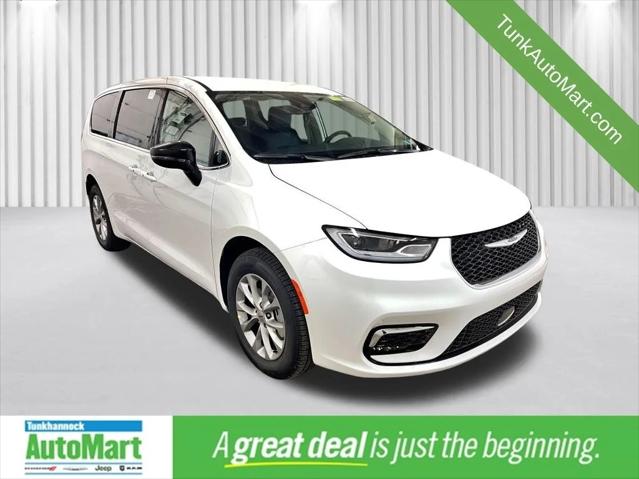 2024 Chrysler Pacifica PACIFICA TOURING L AWD