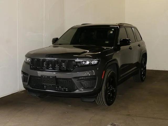 2022 Jeep Grand Cherokee Altitude 4x4