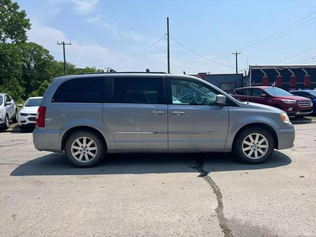 2015 Chrysler Town & Country Touring