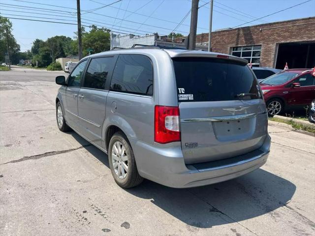 2015 Chrysler Town & Country Touring