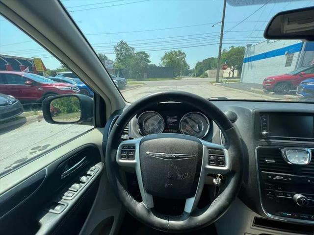 2015 Chrysler Town & Country Touring