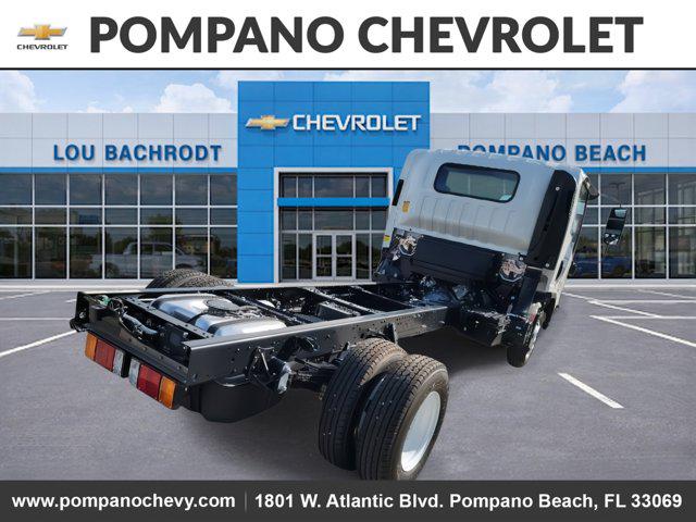 2025 Chevrolet 3500 LCF Gas 2WD Reg Cab 109"