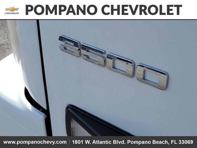 2025 Chevrolet 3500 LCF Gas 2WD Reg Cab 109"