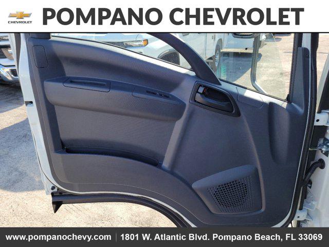 2025 Chevrolet 3500 LCF Gas 2WD Reg Cab 109"